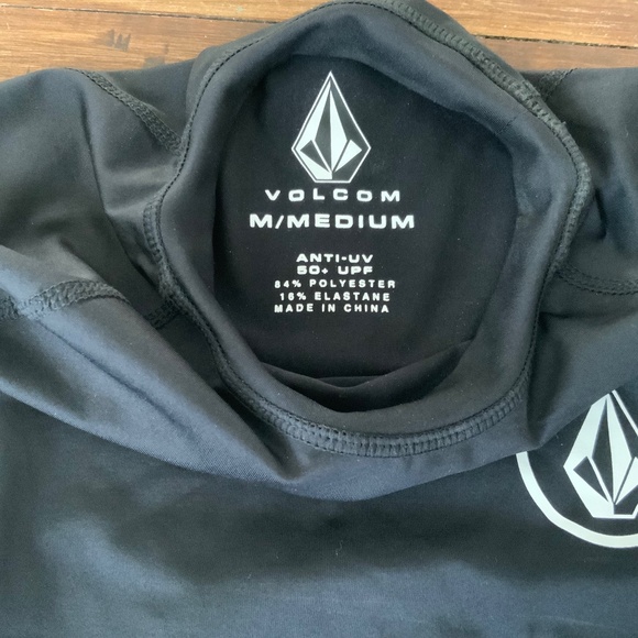 Men’s Volcom Lido Short Sleeve Shirt Black - Picture 4 of 4